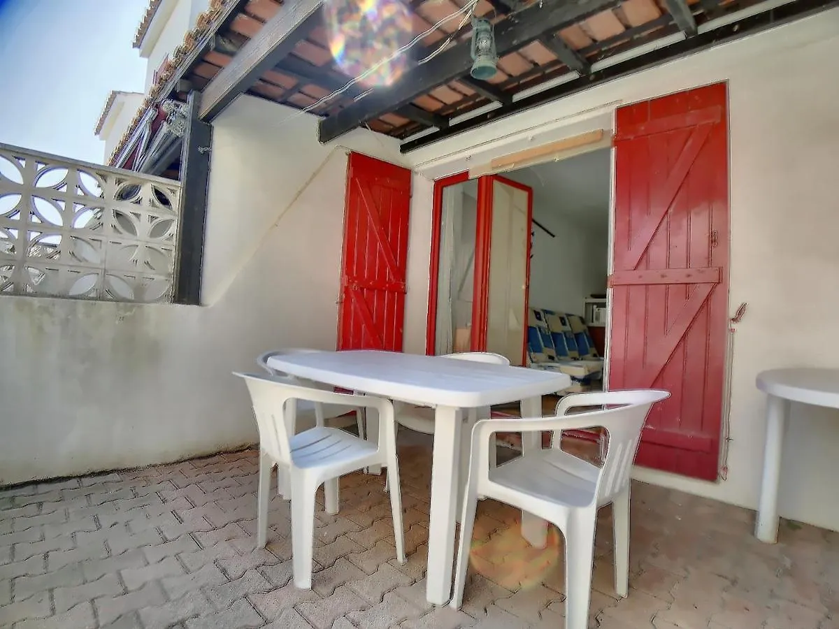 Studio Pour 4 Avec Cour Privee, Parking Et Proche Plage Et Commerces - Fr-1-475-49 Apartment Saintes-Maries-de-la-Mer