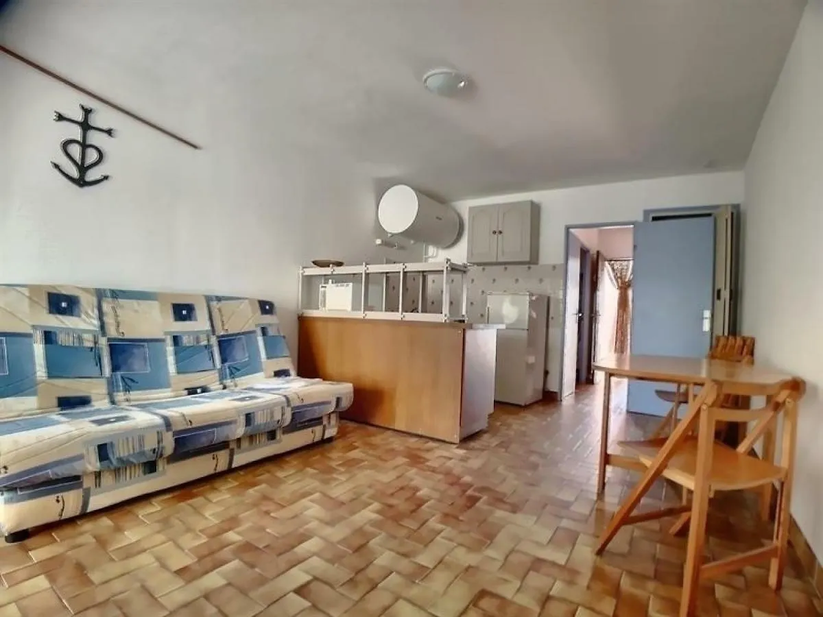 Studio Pour 4 Avec Cour Privee, Parking Et Proche Plage Et Commerces - Fr-1-475-49 Apartment Saintes-Maries-de-la-Mer